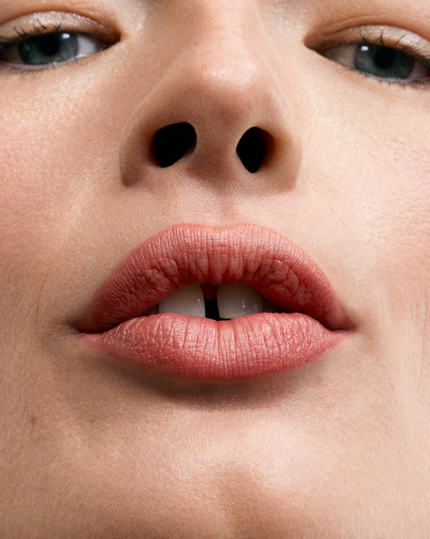 Lip Line - Image 18