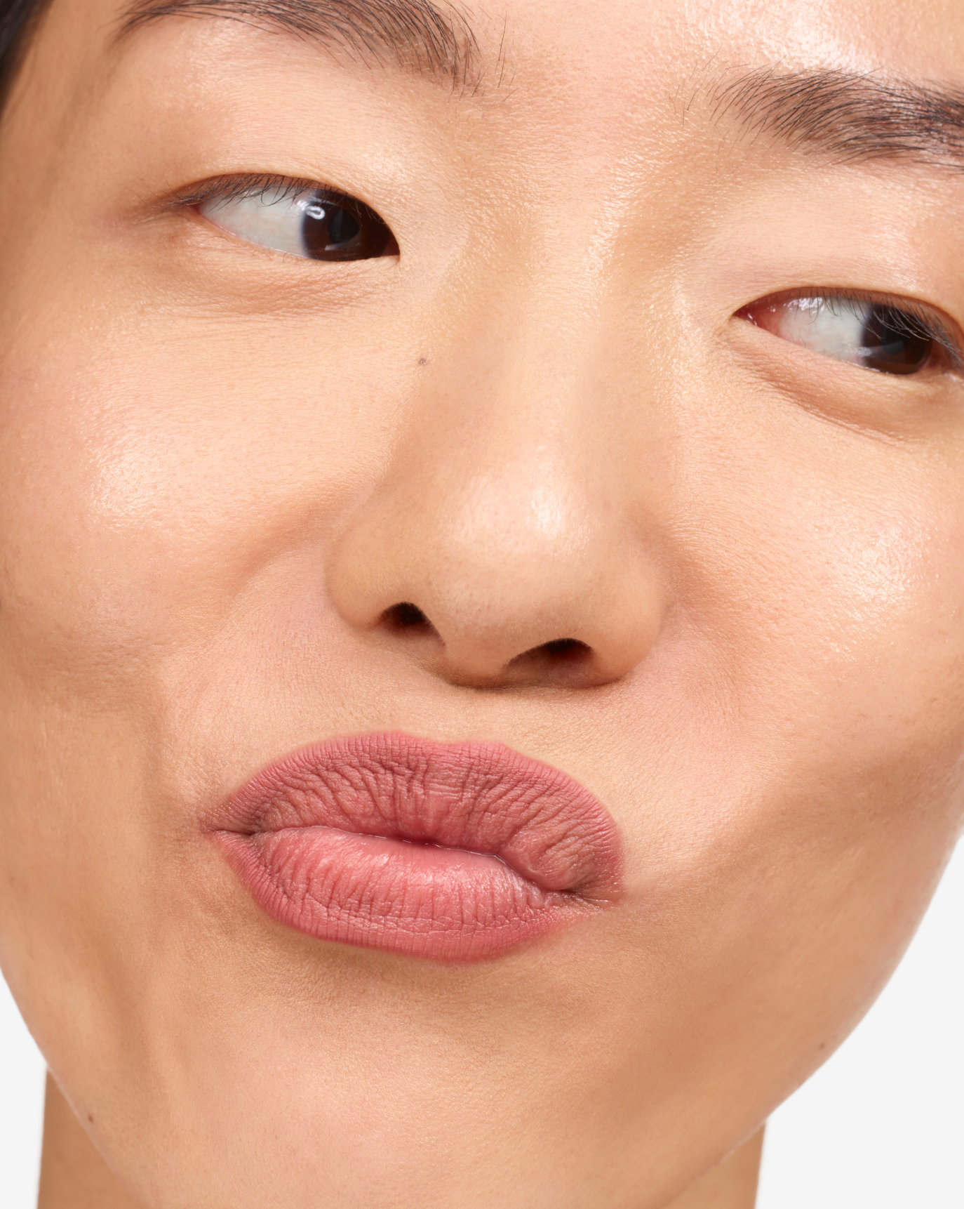 Lip Line - Image 10