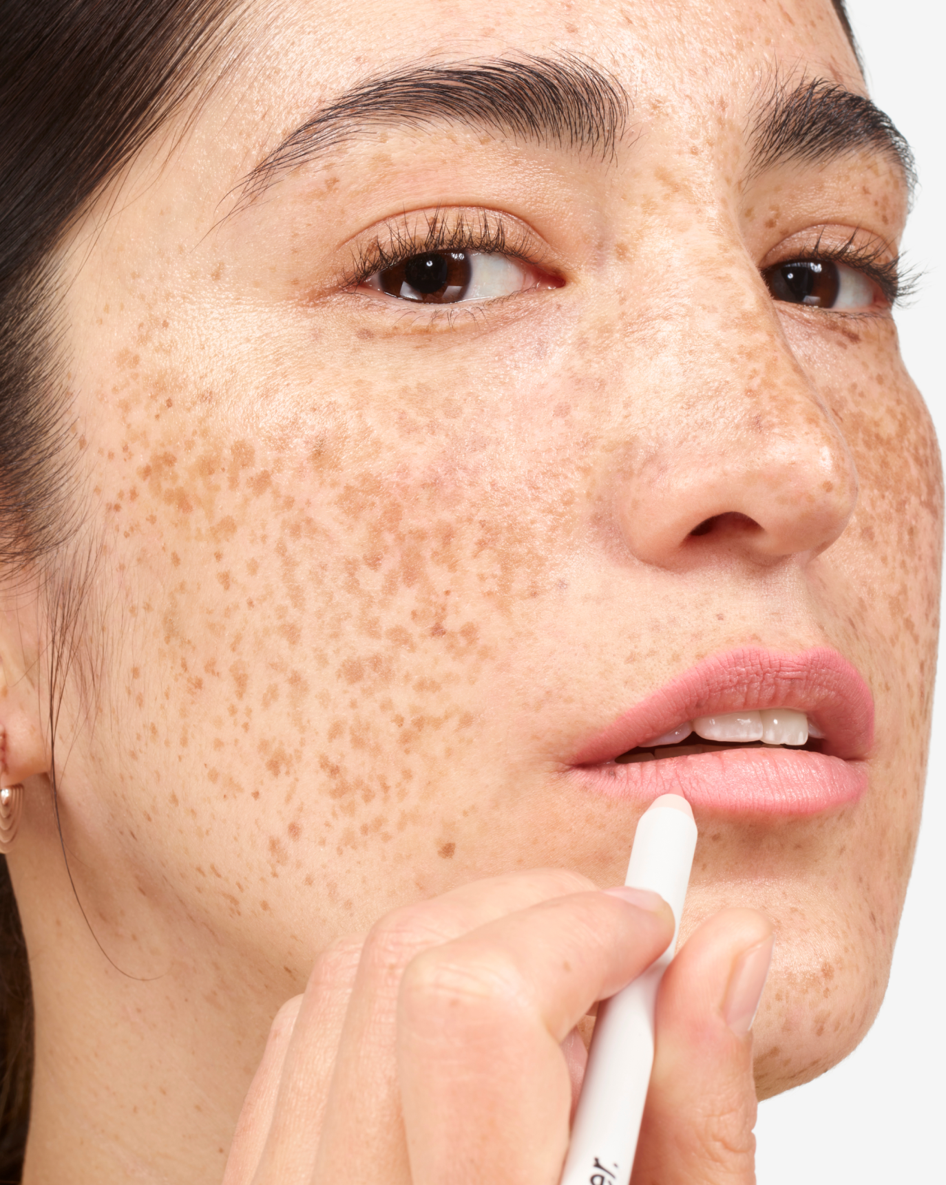 Lip Line - Image 4