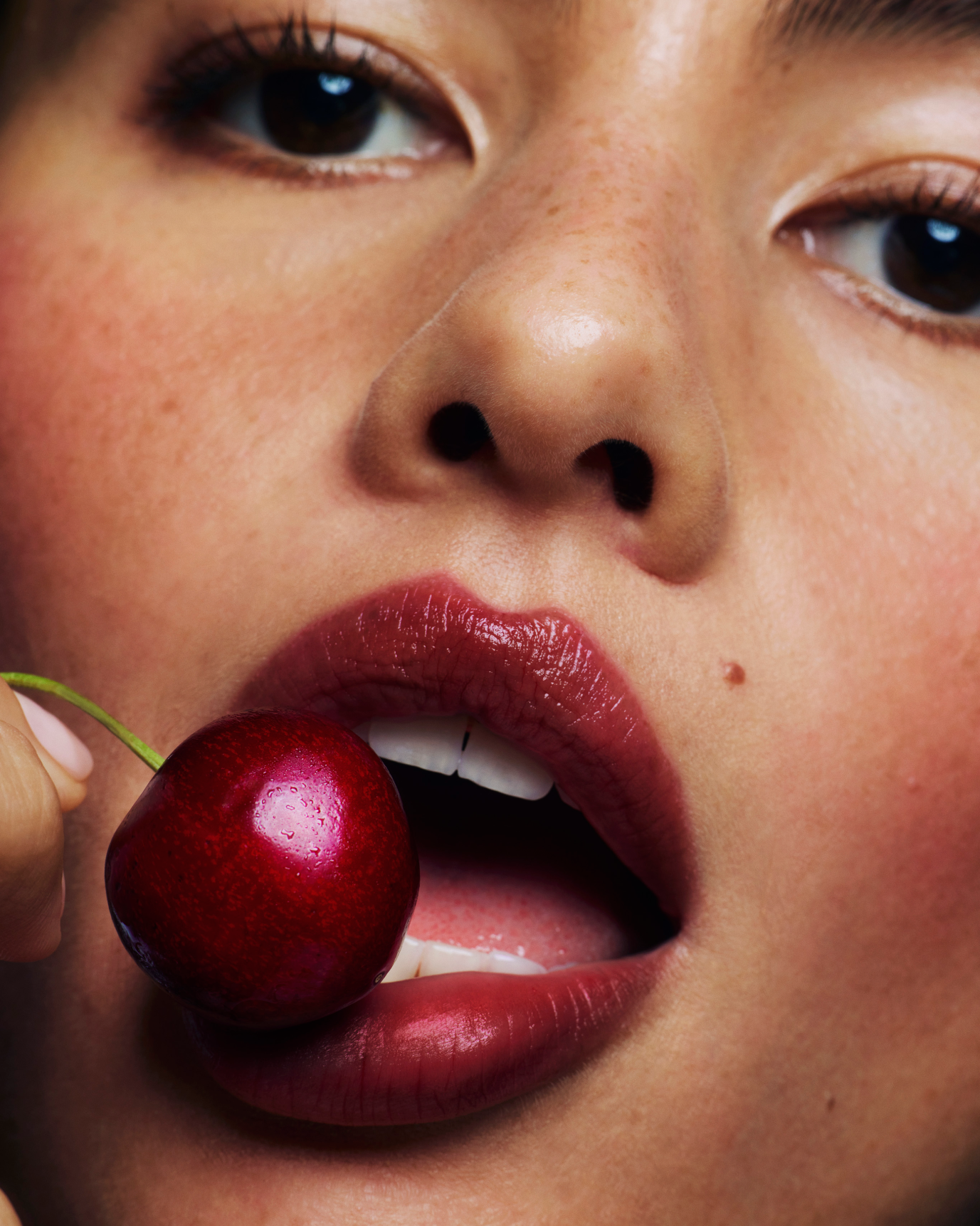 Lip Line - Image 78